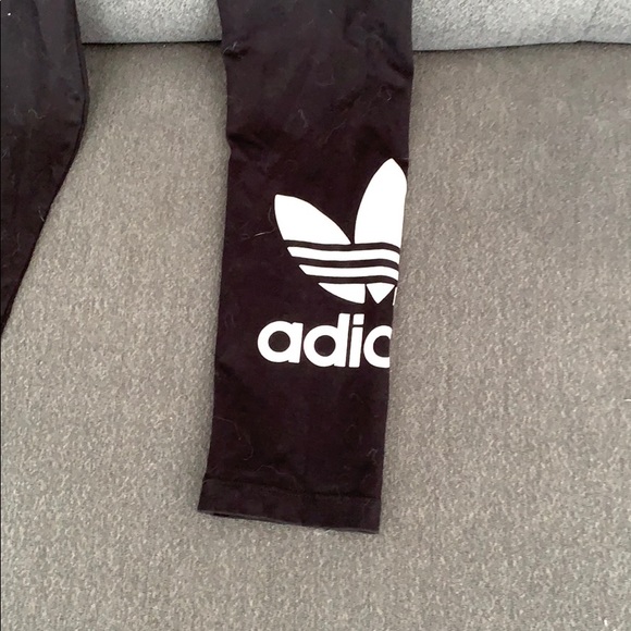 ADIDAS Tights barely worn - Picture 2 of 3